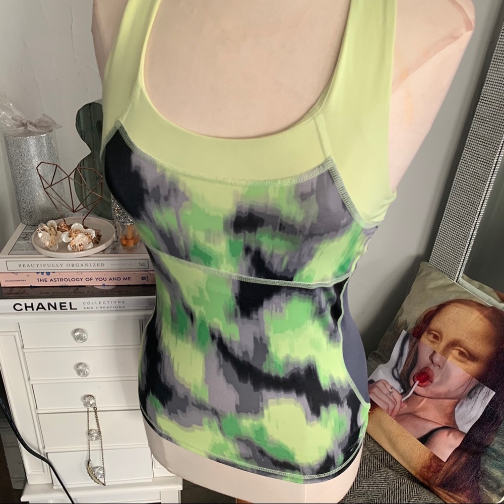 Champion// workout tank top size small - Picture 2 of 9